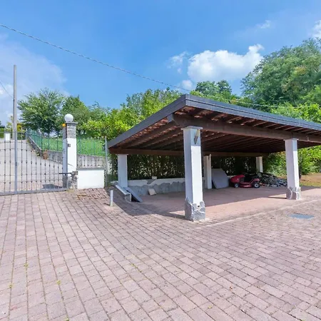 Villa Euroville Sleeps 8 Wifi Germignaga